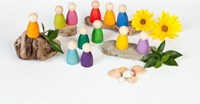 Grapat houten speelgoed Nins regenboogkleurig - 12 stuks poppetjes-2